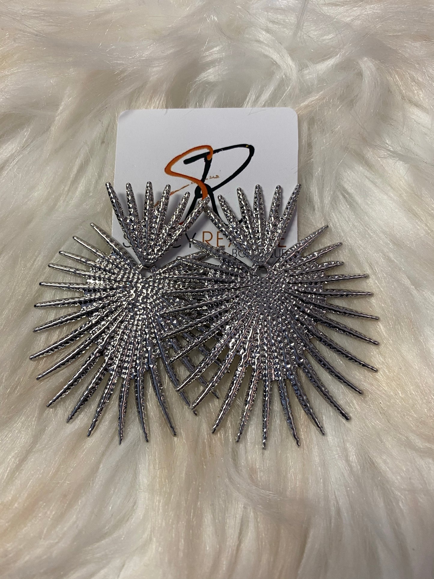 “Queenin” Earrings